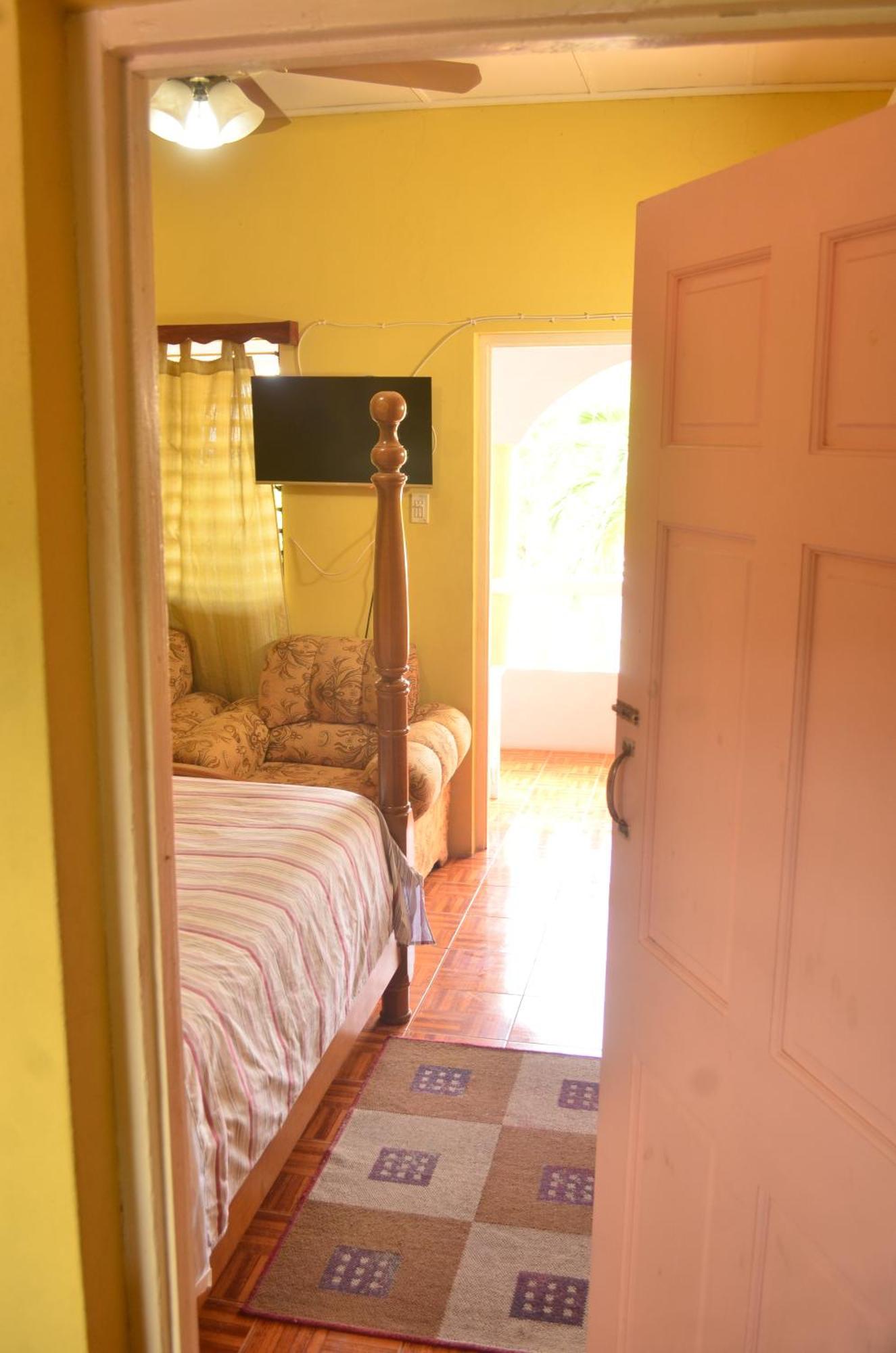 Little Shaw Park Guest House Ocho Rios Exterior photo