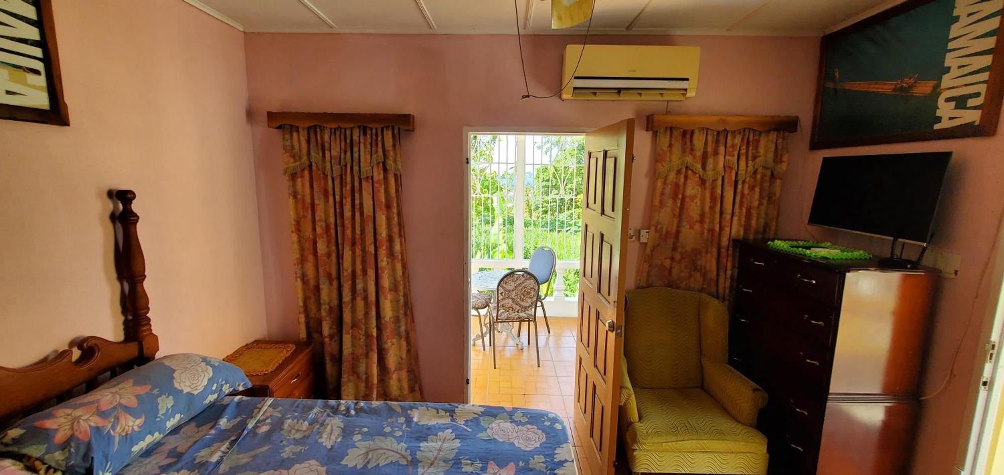 Little Shaw Park Guest House Ocho Rios Exterior photo