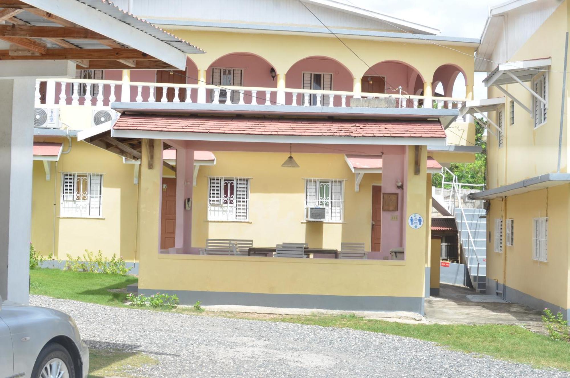 Little Shaw Park Guest House Ocho Rios Exterior photo
